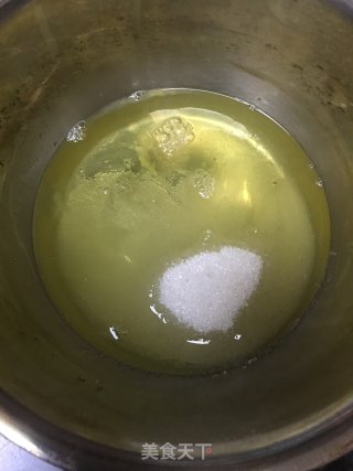 十寸戚风蛋糕的做法步骤：5