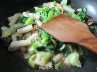 牛肝菌青菜炒年糕的做法步骤：8