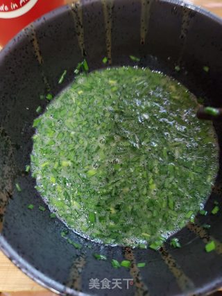 韭菜蛋饼的做法步骤：3