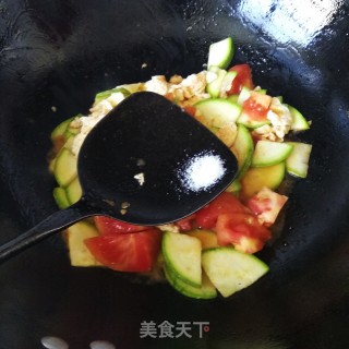 番茄西葫芦炒蛋的做法步骤：5