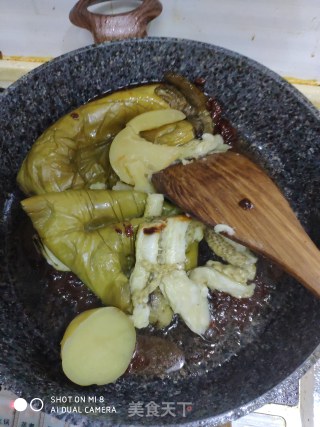 烩茄子的做法步骤：4