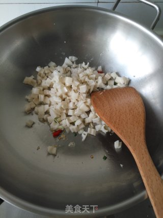 泡椒牛肉藕丁的做法步骤：6