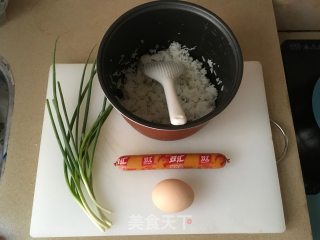 蛋炒饭（传统升级版）的做法步骤：1