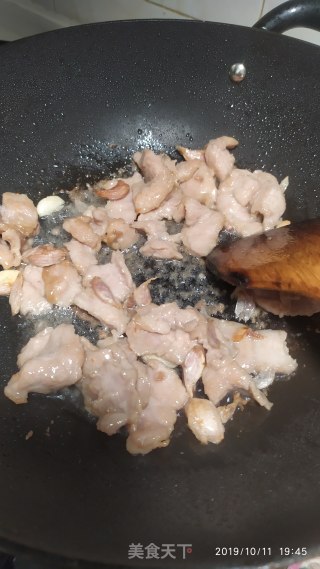 猪肉炒丝瓜的做法步骤：7