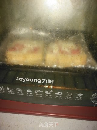 快手早餐：芝士鸡蛋火腿土司的做法步骤：6