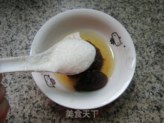 香菇花生米鸡蛋酱的做法步骤：5