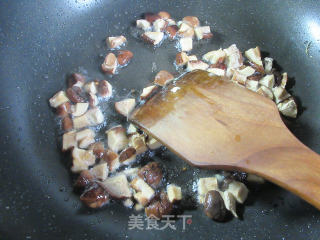 香菇花生米鸡蛋酱的做法步骤：11