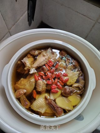 姬松茸炖鸡的做法步骤：7