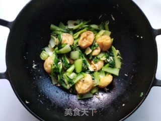 青菜虾皮油面筋的做法步骤：7