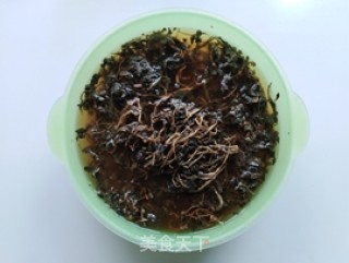 马齿苋干烧肉的做法步骤：2