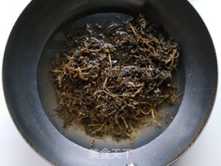 马齿苋干烧肉的做法步骤：5