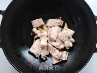 马齿苋干烧肉的做法步骤：7