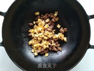杏鲍菇黑胡椒牛肉粒的做法步骤：8