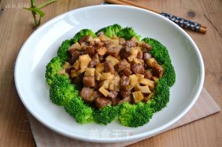 杏鲍菇黑胡椒牛肉粒的做法步骤：13