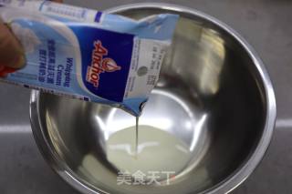 雪顶香瓜冰饮的做法步骤：6