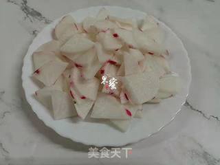鲜虾炒萝卜的做法步骤：2