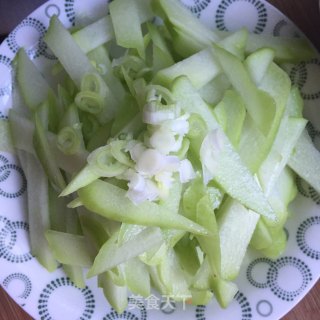 佛手瓜炒蛋的做法步骤：3