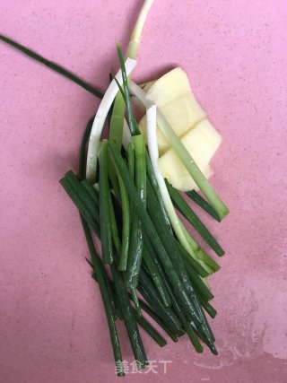 红烧桂鱼的做法步骤：2