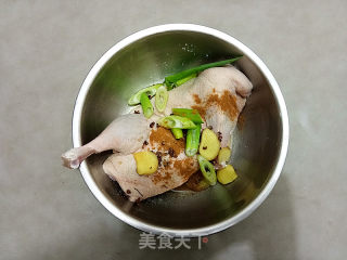 香酥鸭的做法步骤：3
