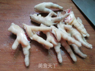 香葱烧鸡爪的做法步骤：2