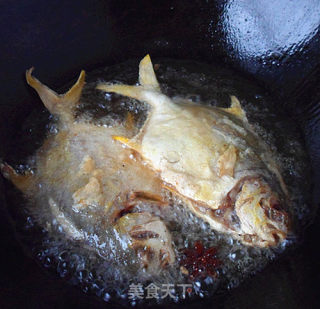红烧金昌鱼的做法步骤：3