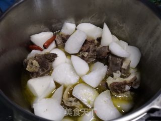 牛尾萝卜汤的做法步骤：10