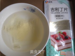 奥利奥慕斯蛋糕的做法步骤：2