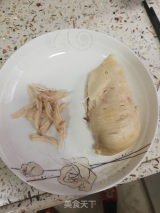 凉拌鸡胸肉的做法步骤：2