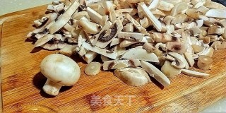 蘑菇肉酱的做法步骤：1