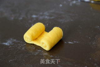 南瓜面包卷儿的做法步骤：15