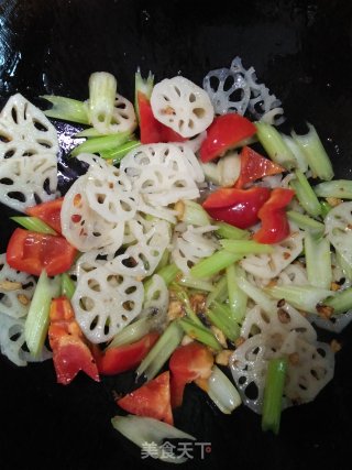 炒素菜鲜的做法步骤：5