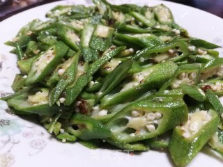 蒜蓉酱炒秋葵的做法步骤：5