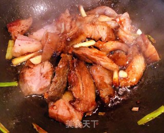 猪肘炖时蔬的做法步骤：5