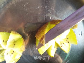 莲花猕猴桃的做法步骤：5