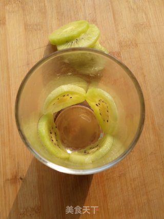 猕猴桃酸奶杯的做法步骤：4