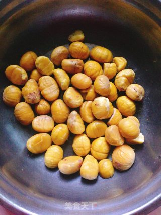 板栗烧鸡的做法步骤：4