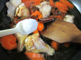 胡萝卜烧鸡翅根的做法步骤：6