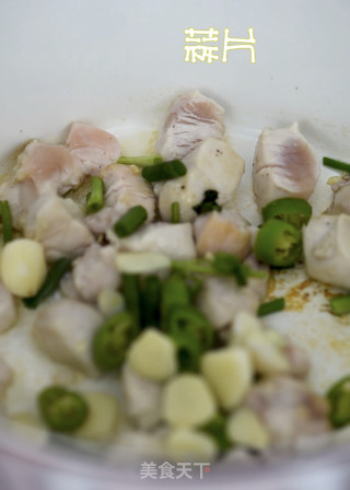 鸡胸肉藜麦沙拉的做法步骤：6