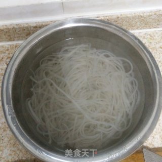 圆白菜炒粉条的做法步骤：3