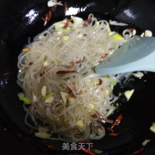 圆白菜炒粉条的做法步骤：6