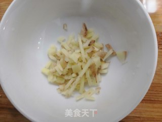 豆仔小河虾的做法步骤：3