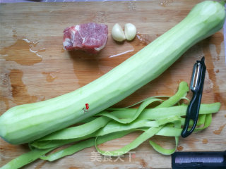 蒲瓜条炒肉的做法步骤：1
