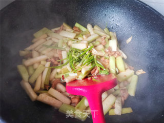 蒲瓜条炒肉的做法步骤：5