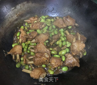 毛豆烧鸭翅的做法步骤：11