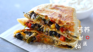 烧饼已经那么好吃了，还往里面加了蔬菜？苦荞时蔬饼的做法步骤：7