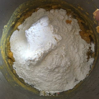 三色果干红薯卷的做法步骤：13