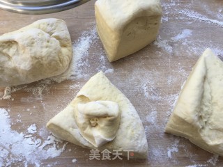 三色果干红薯卷的做法步骤：17