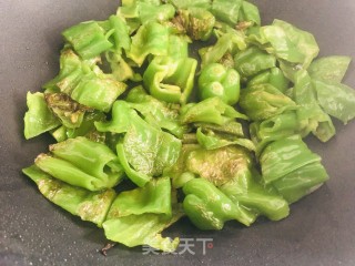 史上最好吃的虎皮青椒，超下饭，专治没胃口的做法步骤：6