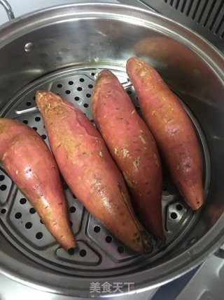 蒸地瓜的做法步骤：2