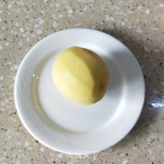 牛肉蒸土豆的做法步骤：2